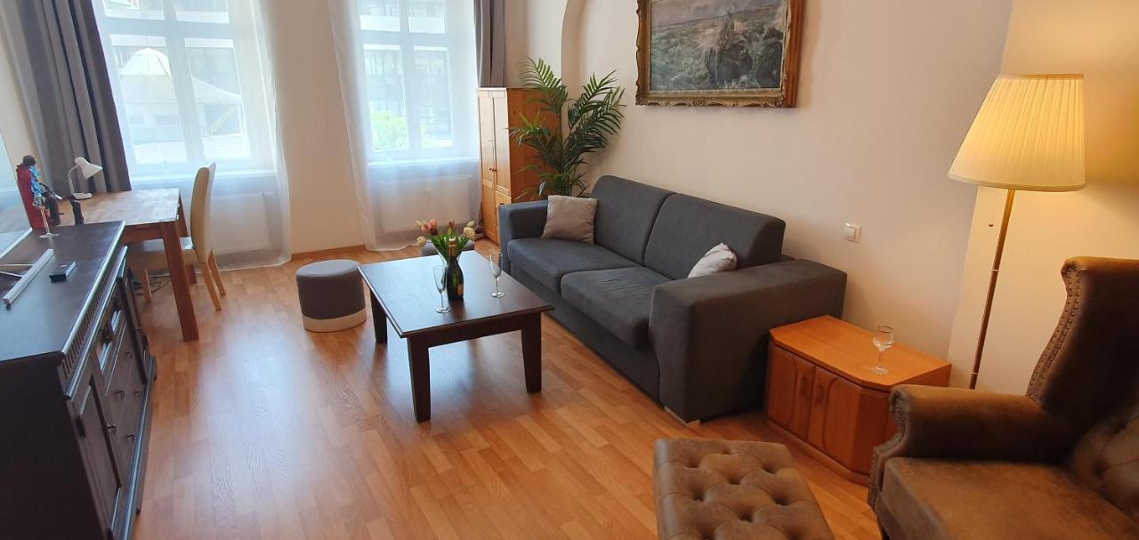 Apartment Colonnade Carlsbad Карлови Вари Екстериор снимка
