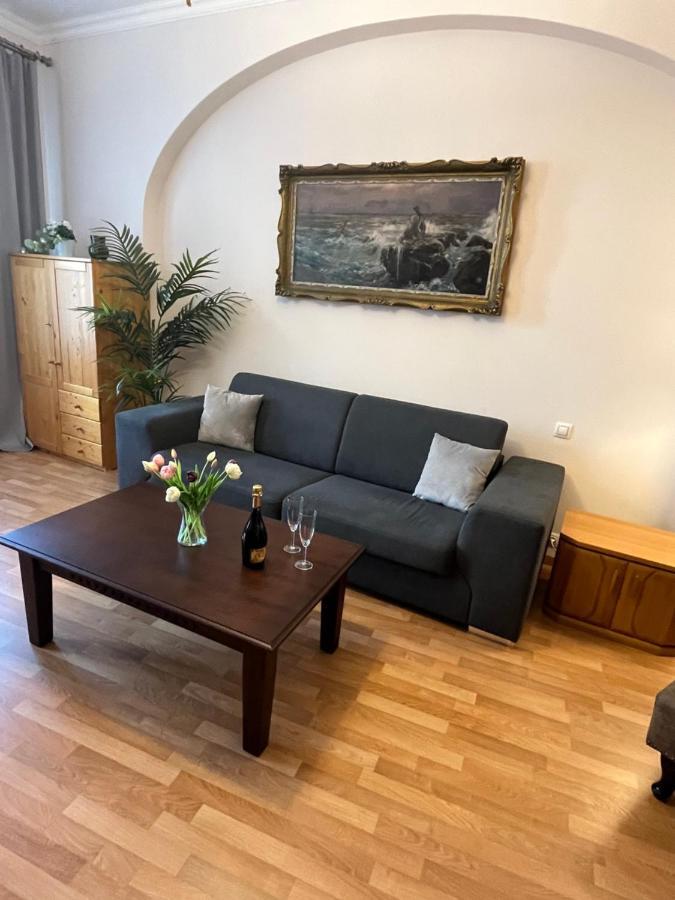 Apartment Colonnade Carlsbad Карлови Вари Екстериор снимка